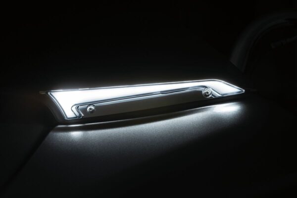 Listwa ozdobna owiewki z oświetleniem LED HD - obrazek 2