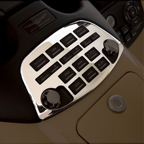 Chromowana nakładka na panel radia GL1800 - obrazek 2