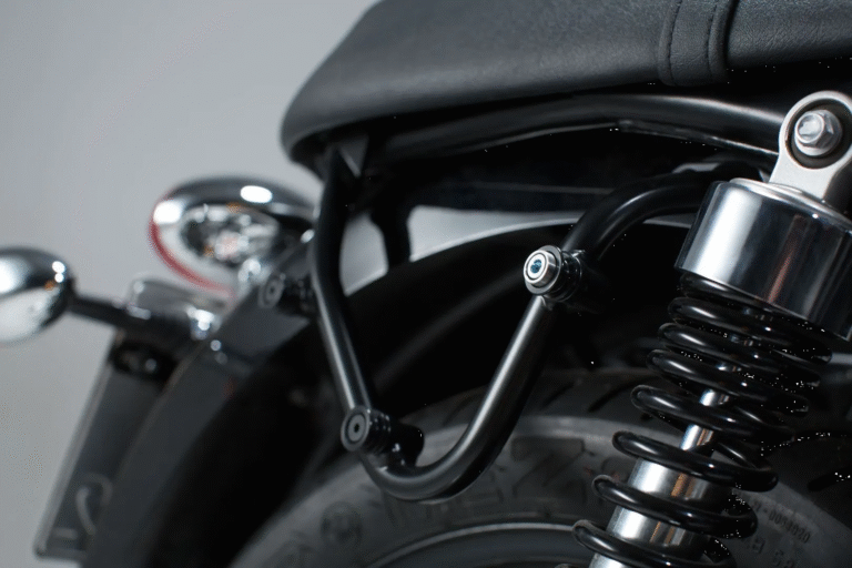 Stelaż boczny SLC lewy Sw-Motech do Triumph Bonneville 865 (07-15)