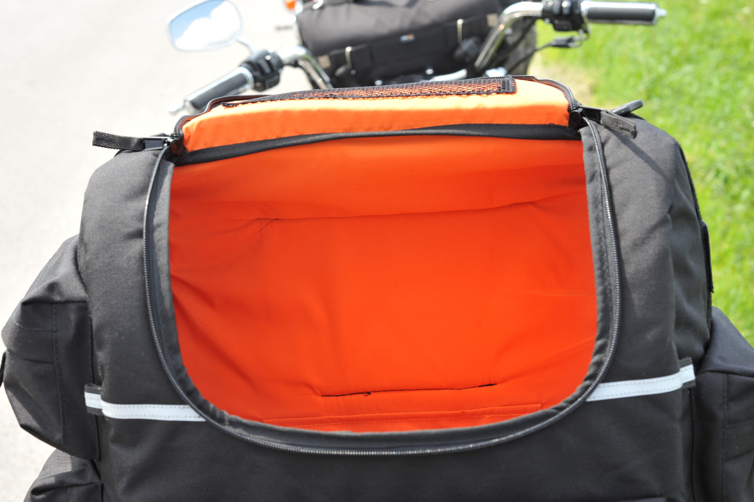 Kufer DeemeeD Discovery M 60L Skórzany - obrazek 9