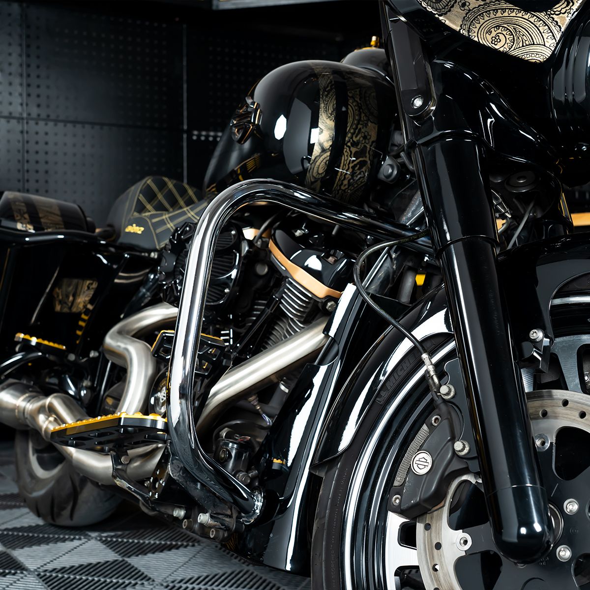 Crash bar / gmol przedni HOGWORKZ® do Harley-Davidson Touring ’09–’25 | Chrom - obrazek 5