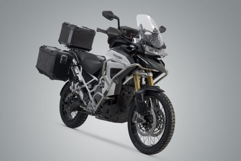 Zestaw Bagażowy TRAX ADV do Triumph Tiger 1200 Rally/GT Explorer: Kufer centralny + Kufry boczne + stelaże SW-MOTECH (CZARNY)