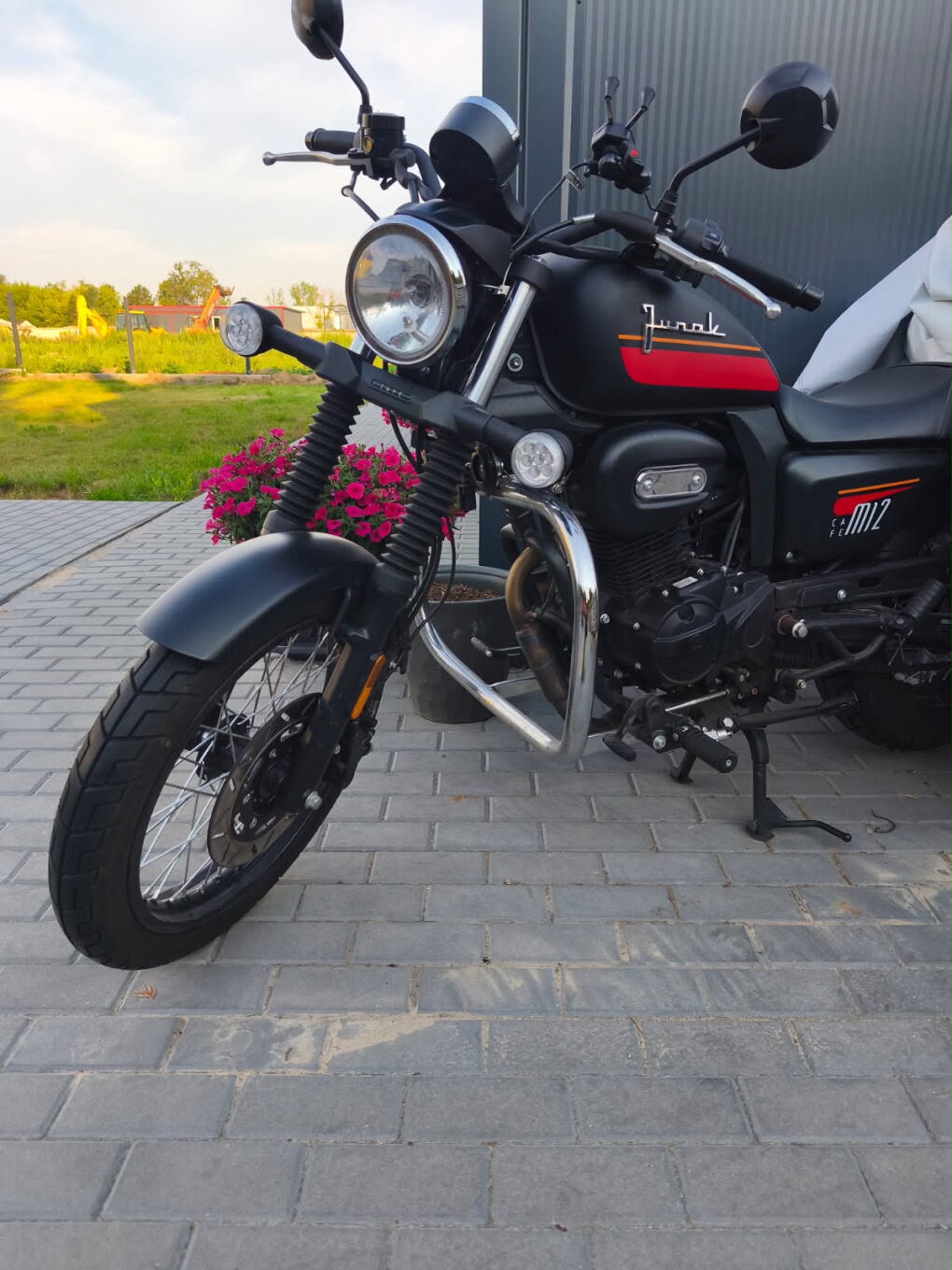 Gmol przedni Junak M12 Cafe / Vintage - czarny