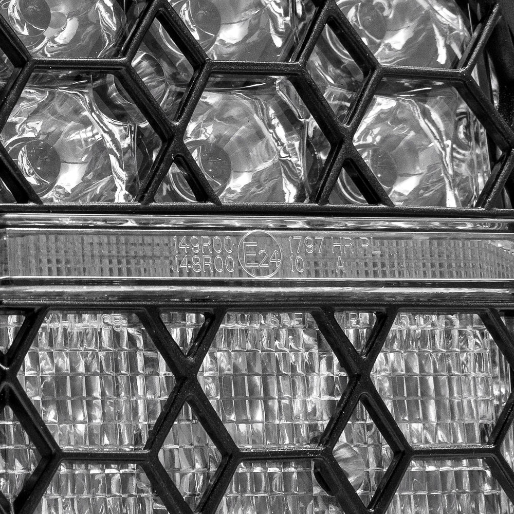 Reflektor LED Killer Customs z homologacją ECE do Harley Davidson Softail FXBB/FXBR/FXLRS - obrazek 3