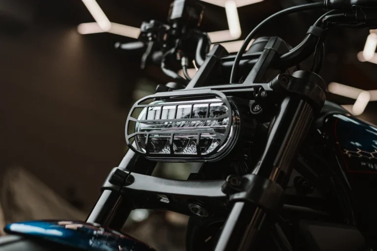 Osłona reflektora Killer Customs do Harley Davidson Sportster S 2021+