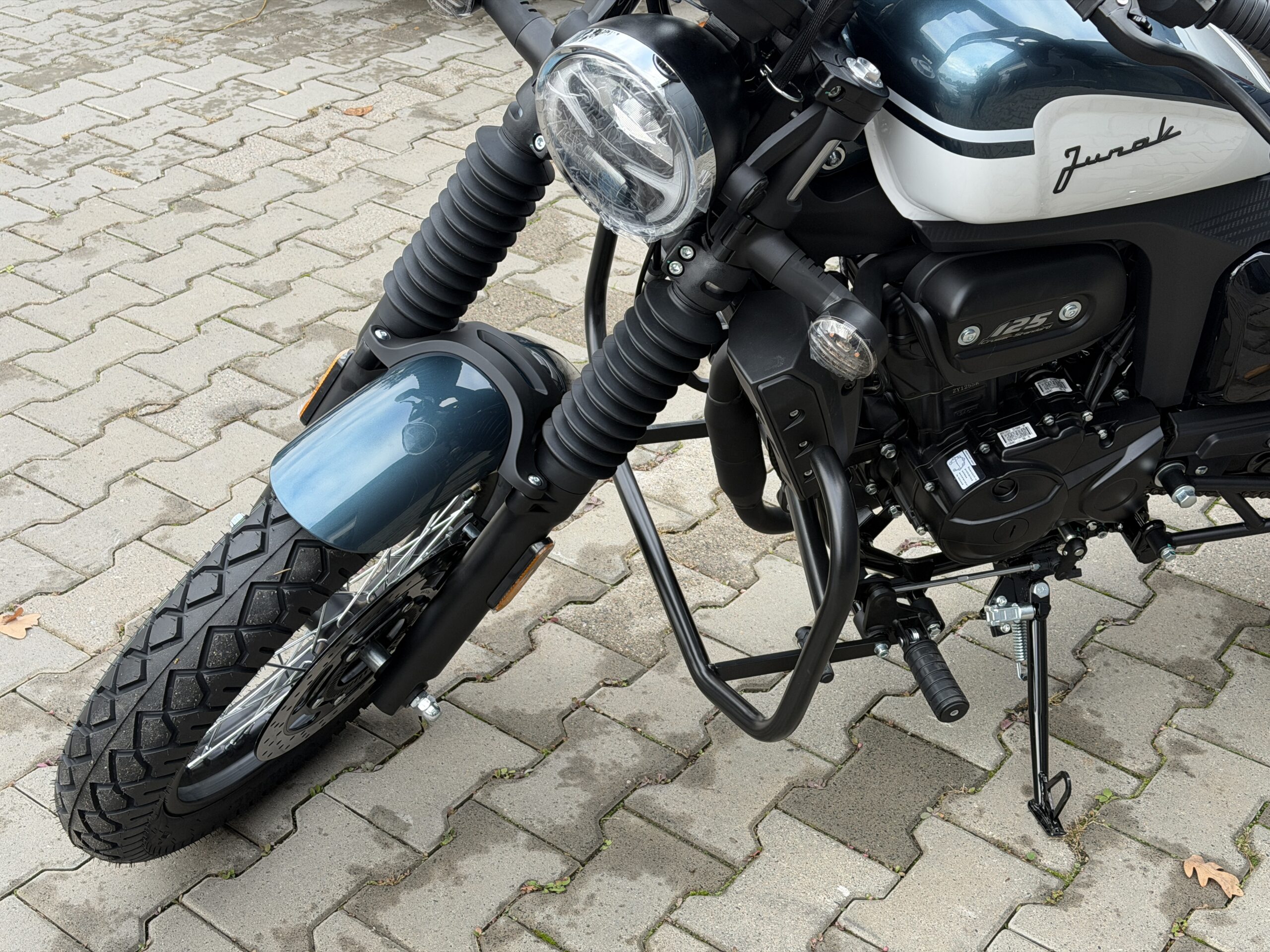 Gmol przedni Junak M18 Vintage - czarny - obrazek 5